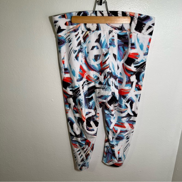 No Boundaries Super Soft Capri Legging White Neon Geometric XXL 19 - Picture 6 of 9